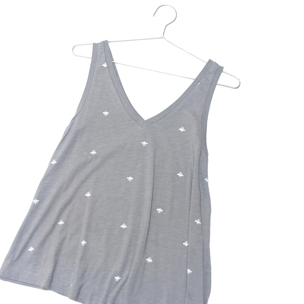 Xhilaration | Tank Top | V Neck | Soft | Casual | Flowy | Bumble Bee Print | Y2K - Picture 2 of 8